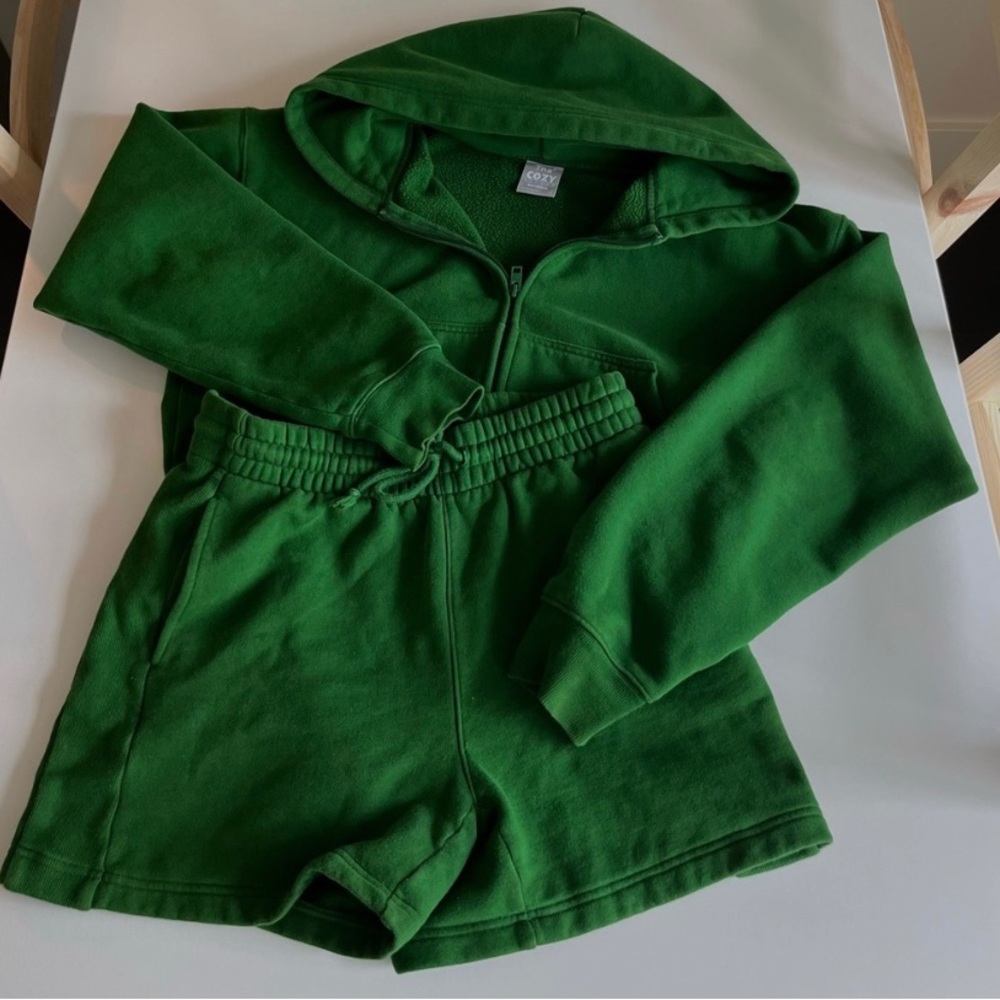 Aritzia tna set